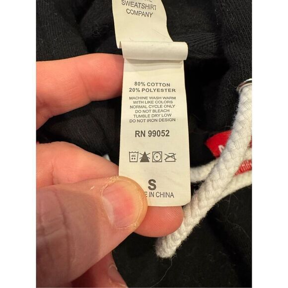 Run Everything Flag nor Fail hoodie pre loved unisex size small - Picture 2 of 4